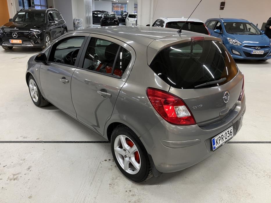 OPEL Corsa 2011