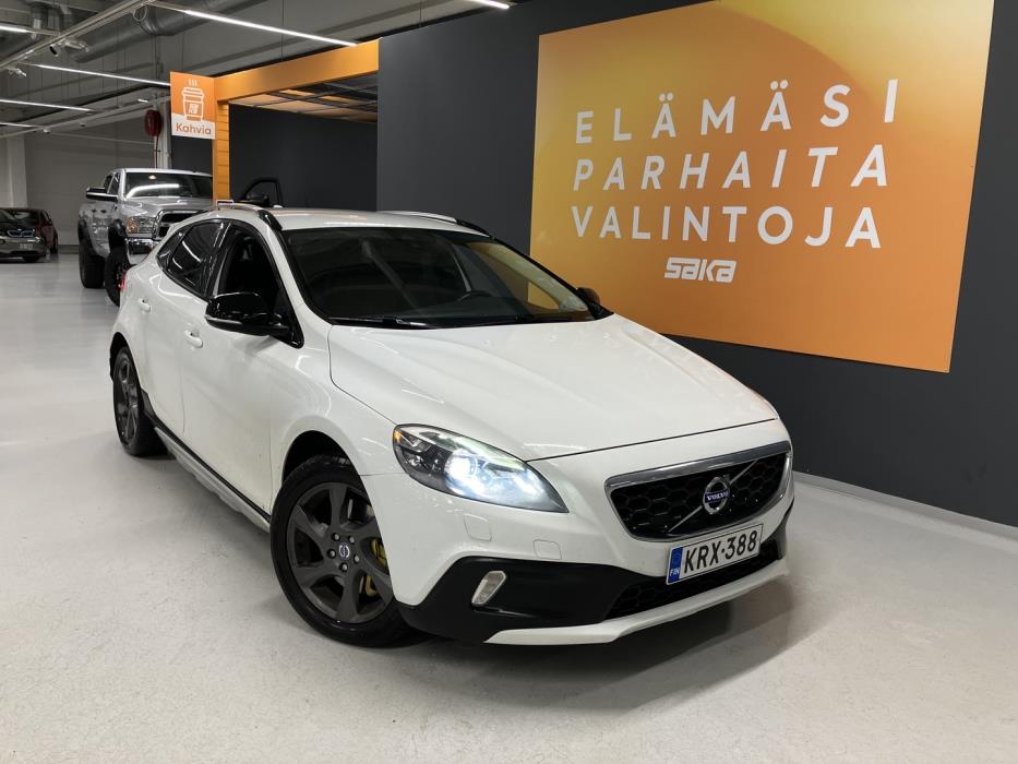 VOLVO V40 Cross Country 2013