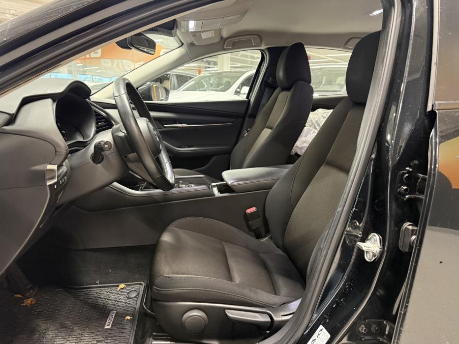 MAZDA 3 2020