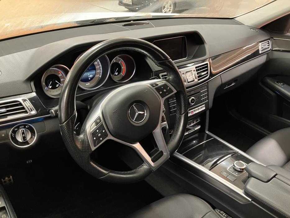 MERCEDES-BENZ E 2016