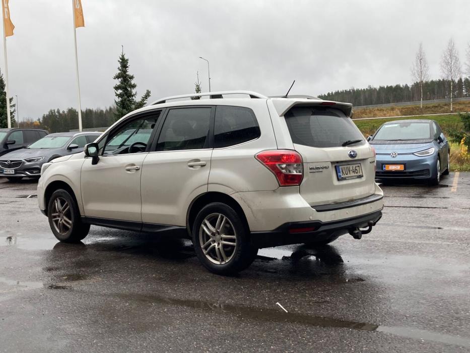 SUBARU Forester 2014