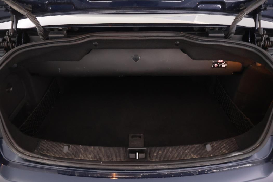 MERCEDES-BENZ E 2012