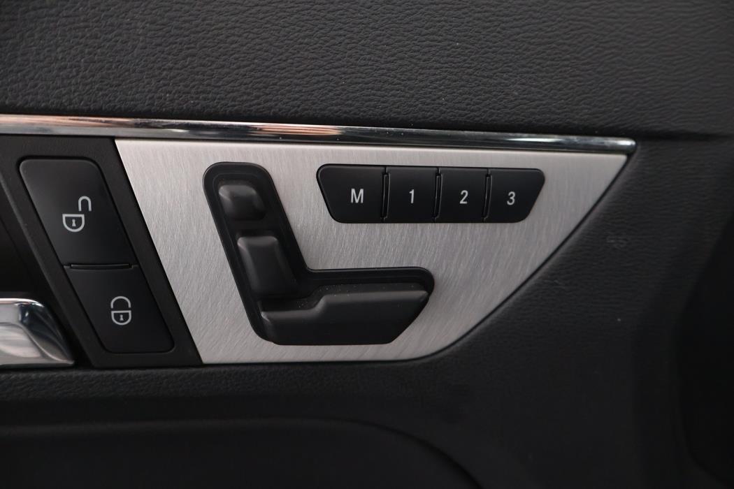 MERCEDES-BENZ E 2012