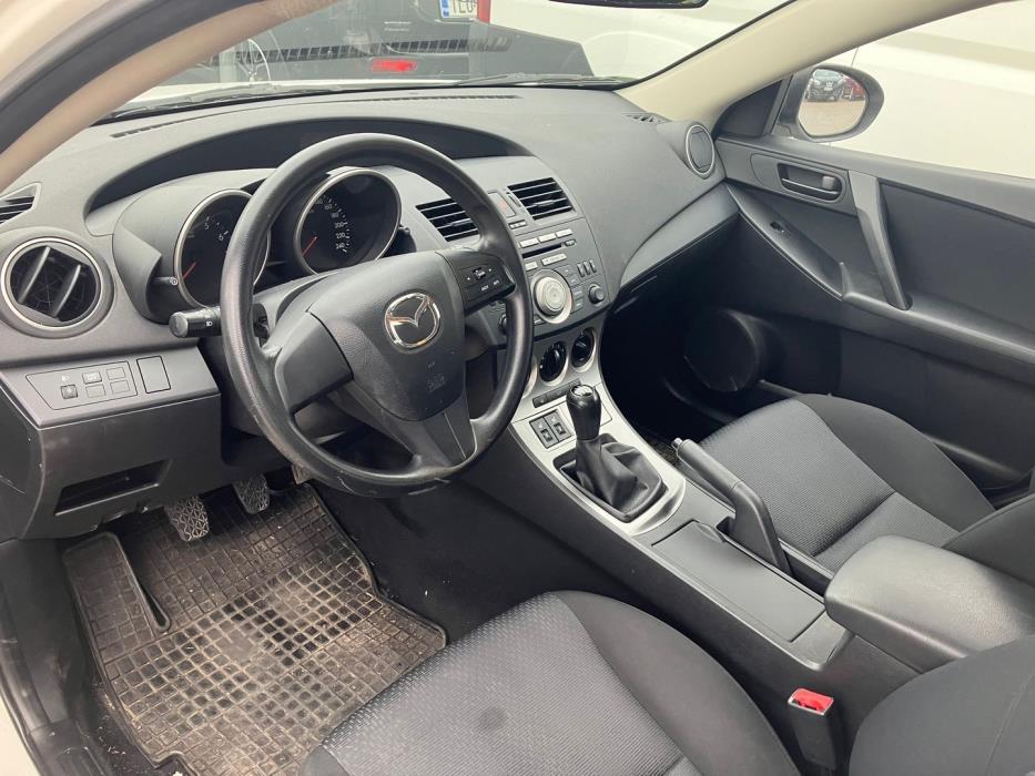 MAZDA Mazda3 2010