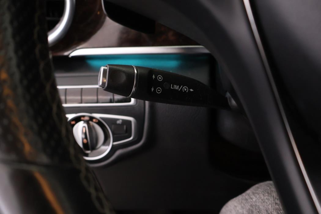 MERCEDES-BENZ V 2018
