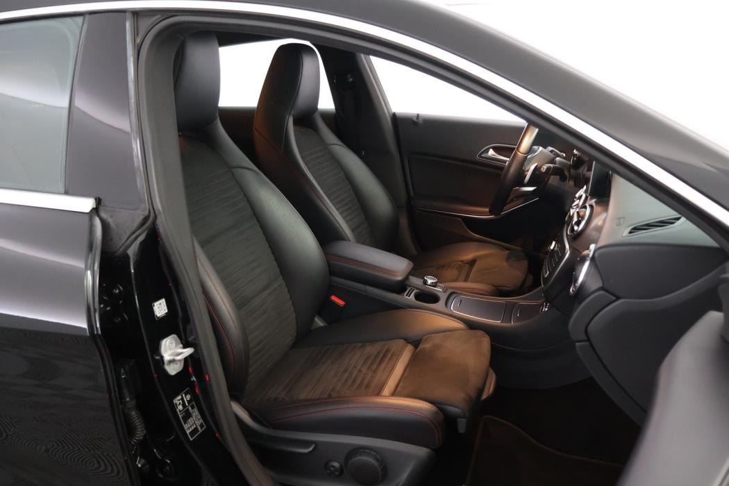 MERCEDES-BENZ CLA 2018