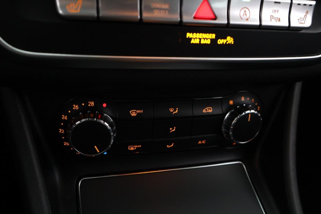 MERCEDES-BENZ CLA 2018