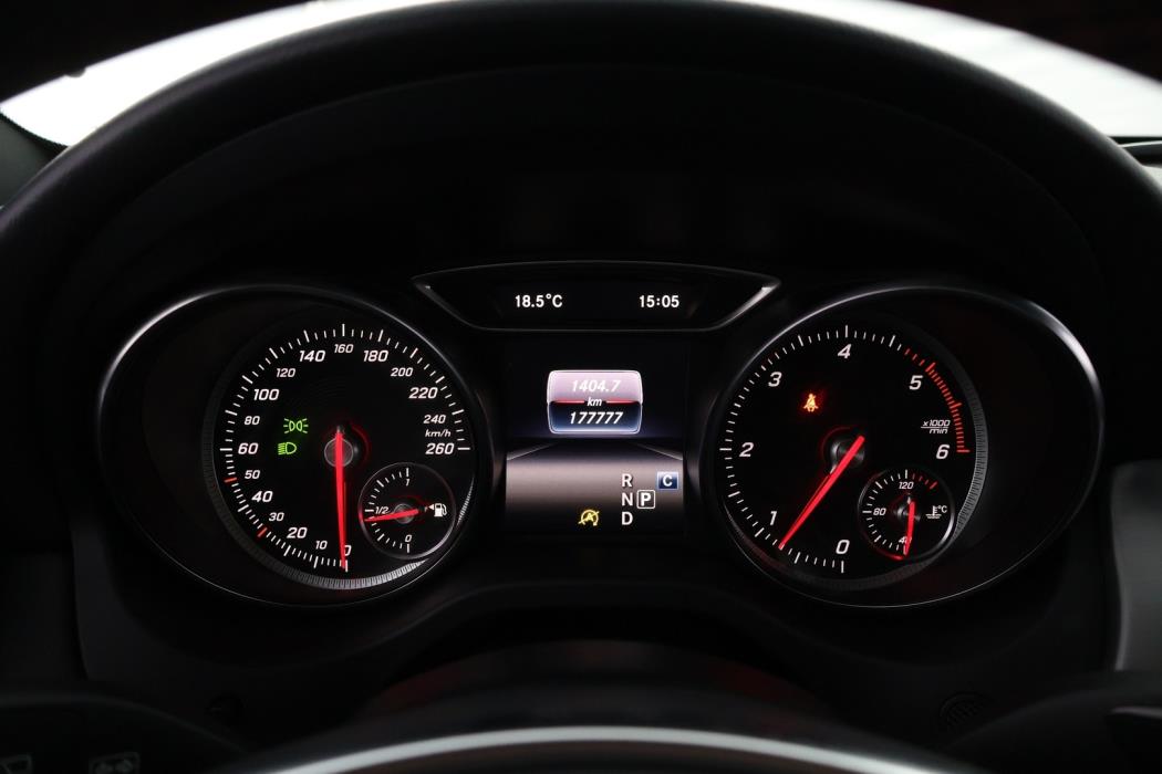 MERCEDES-BENZ CLA 2018