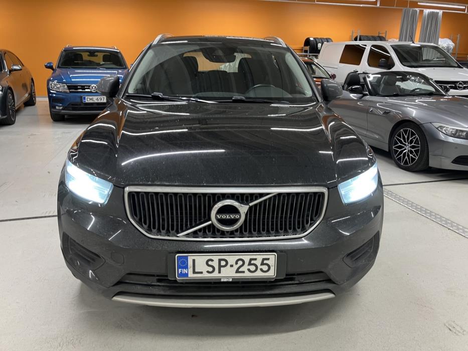 VOLVO XC40 2020