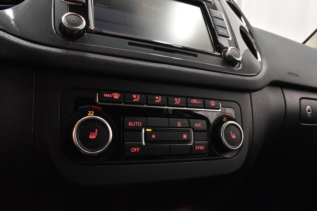 VOLKSWAGEN Tiguan 2013