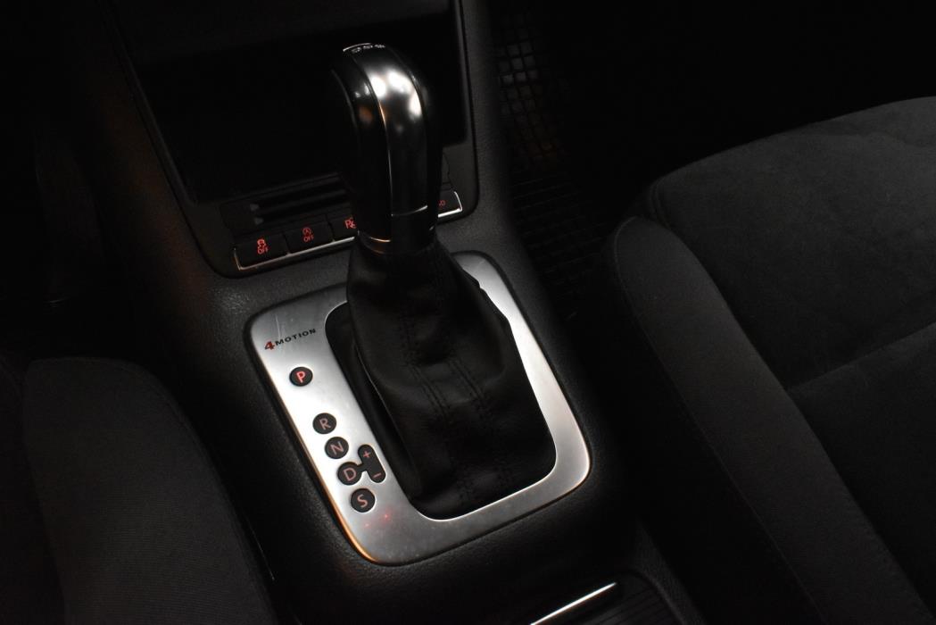 VOLKSWAGEN Tiguan 2013