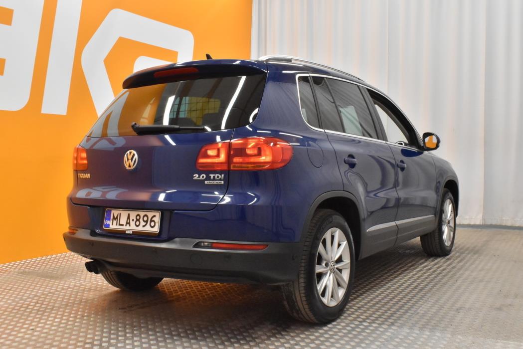 VOLKSWAGEN Tiguan 2013