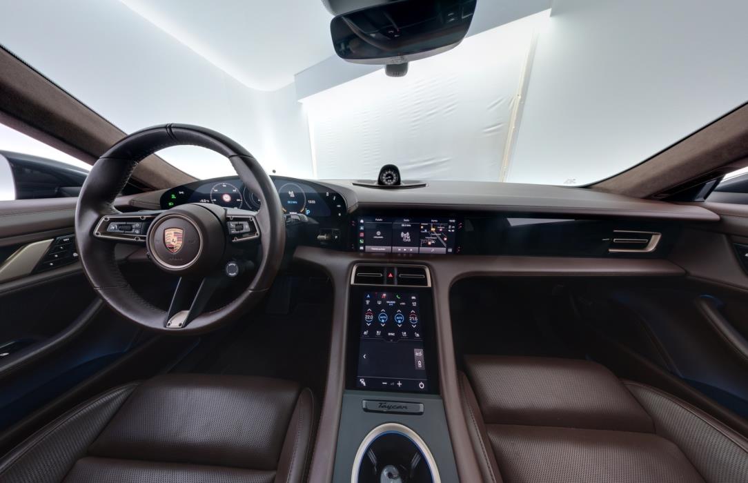 PORSCHE Taycan 2020