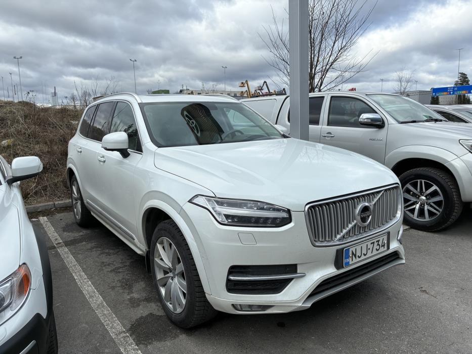 VOLVO XC90 2016