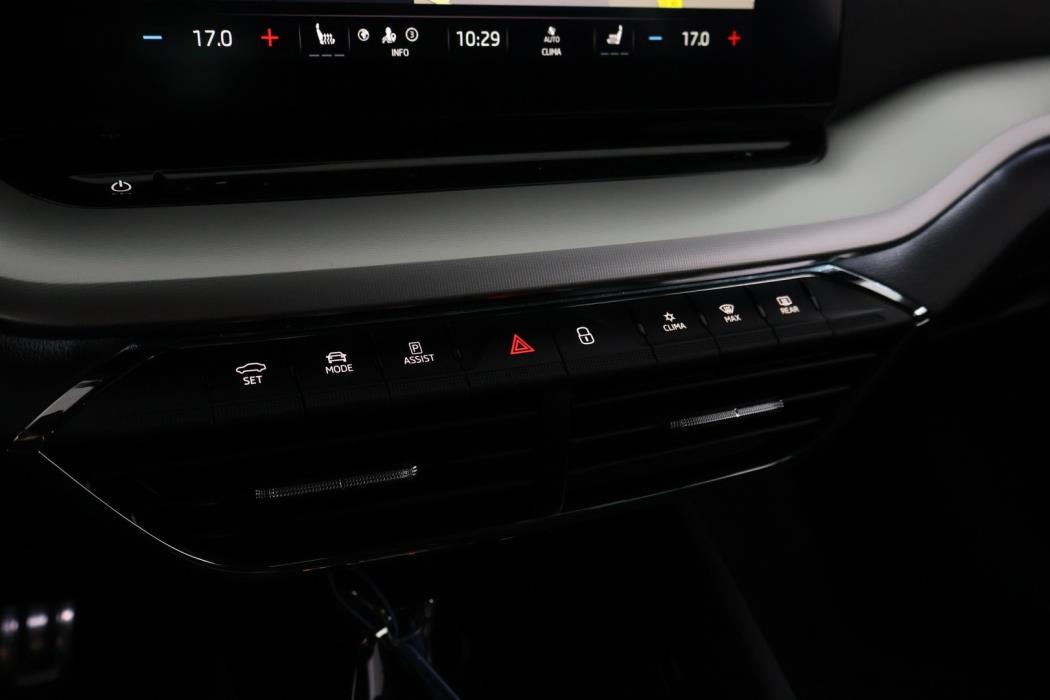 SKODA Octavia 2023