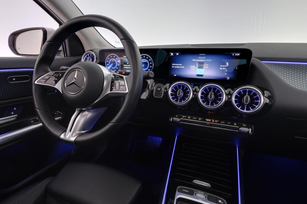 MERCEDES-BENZ EQA 2025