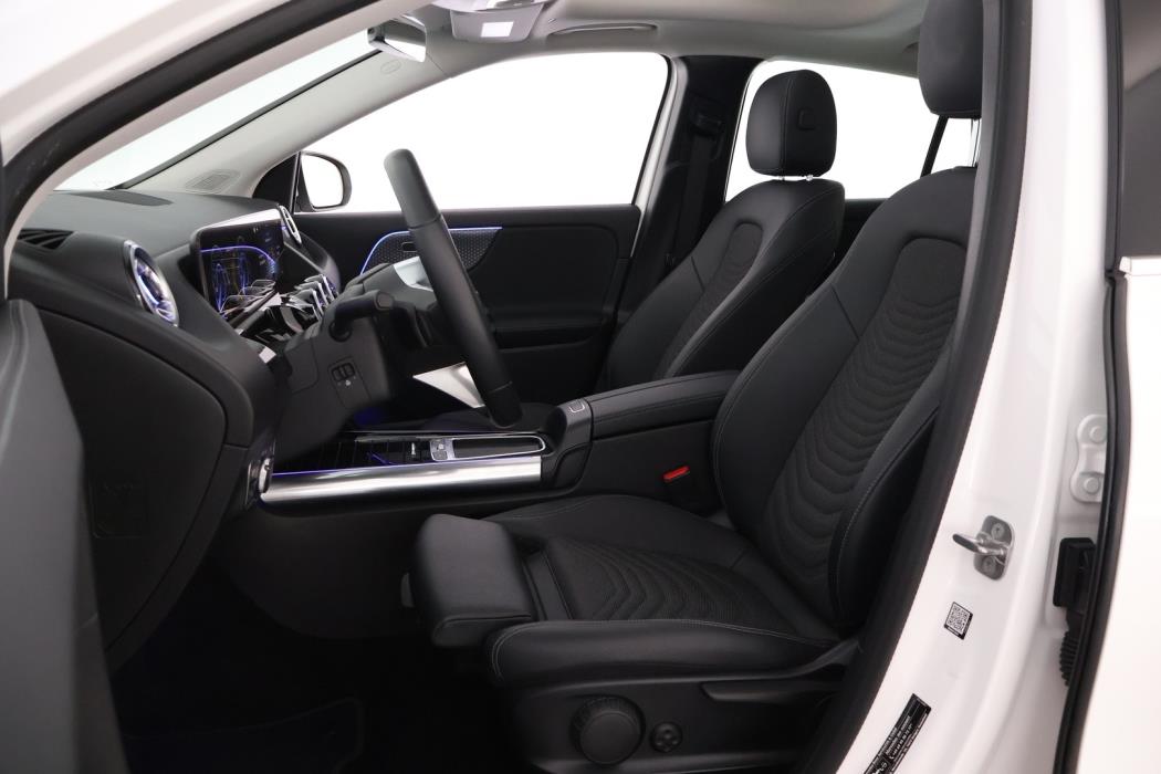 MERCEDES-BENZ EQA 2025