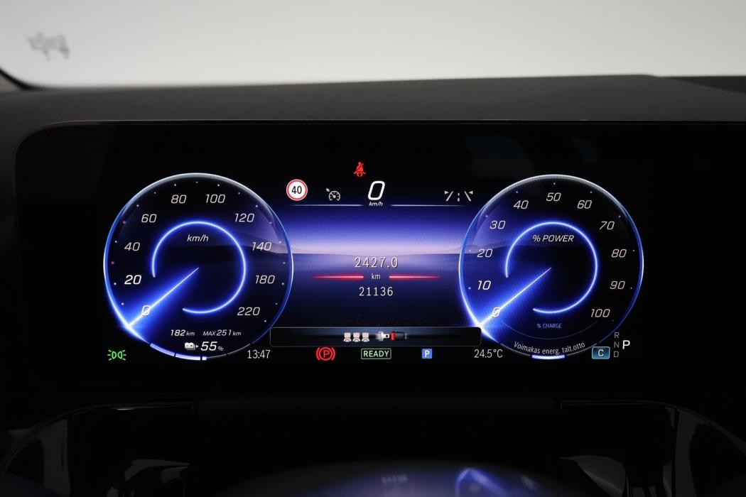 MERCEDES-BENZ EQA 2025