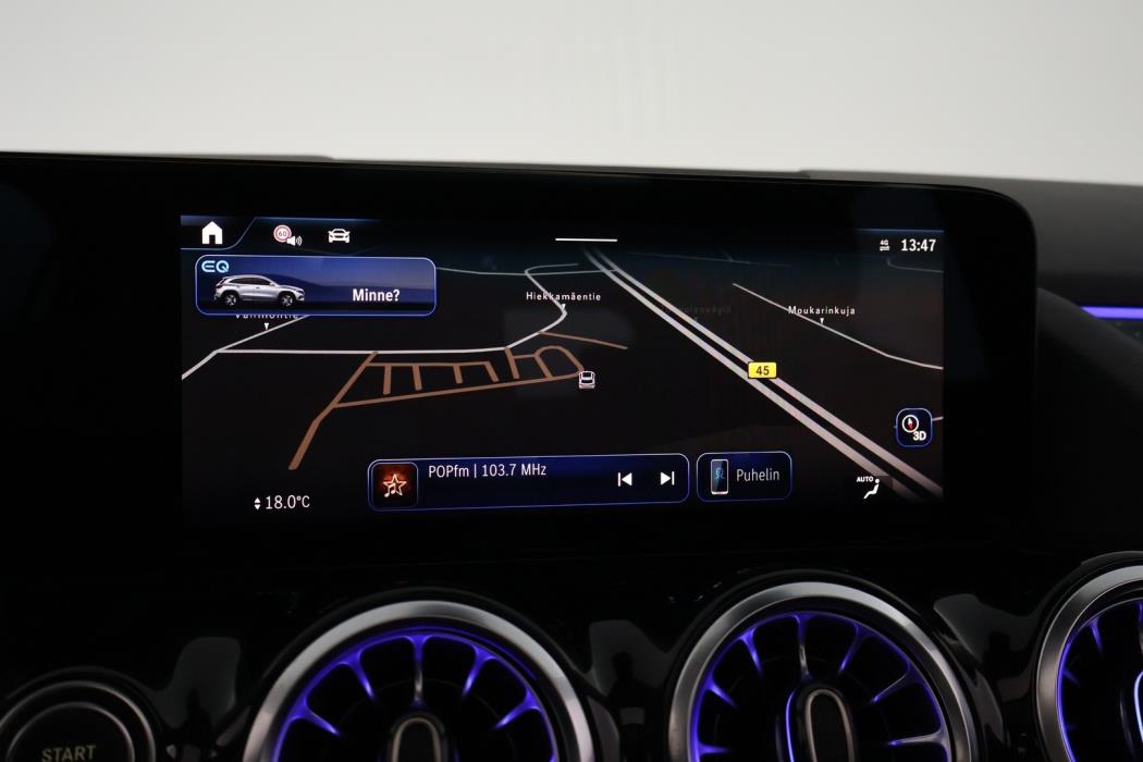 MERCEDES-BENZ EQA 2025