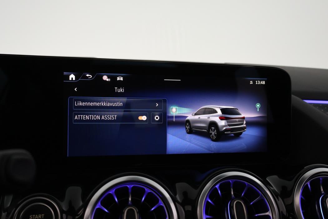 MERCEDES-BENZ EQA 2025