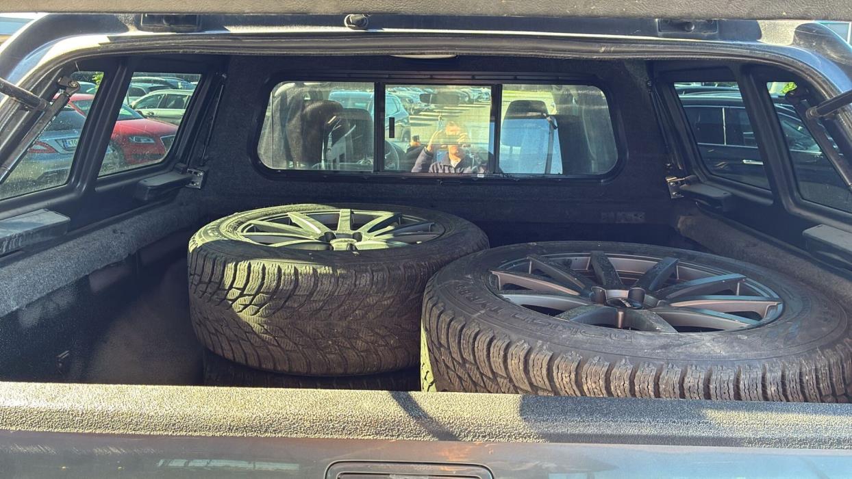 VOLKSWAGEN Amarok 2018