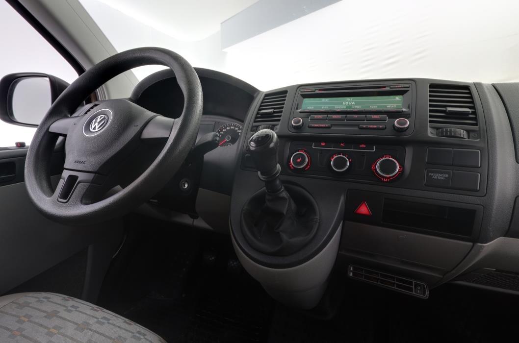 VOLKSWAGEN Transporter 2012