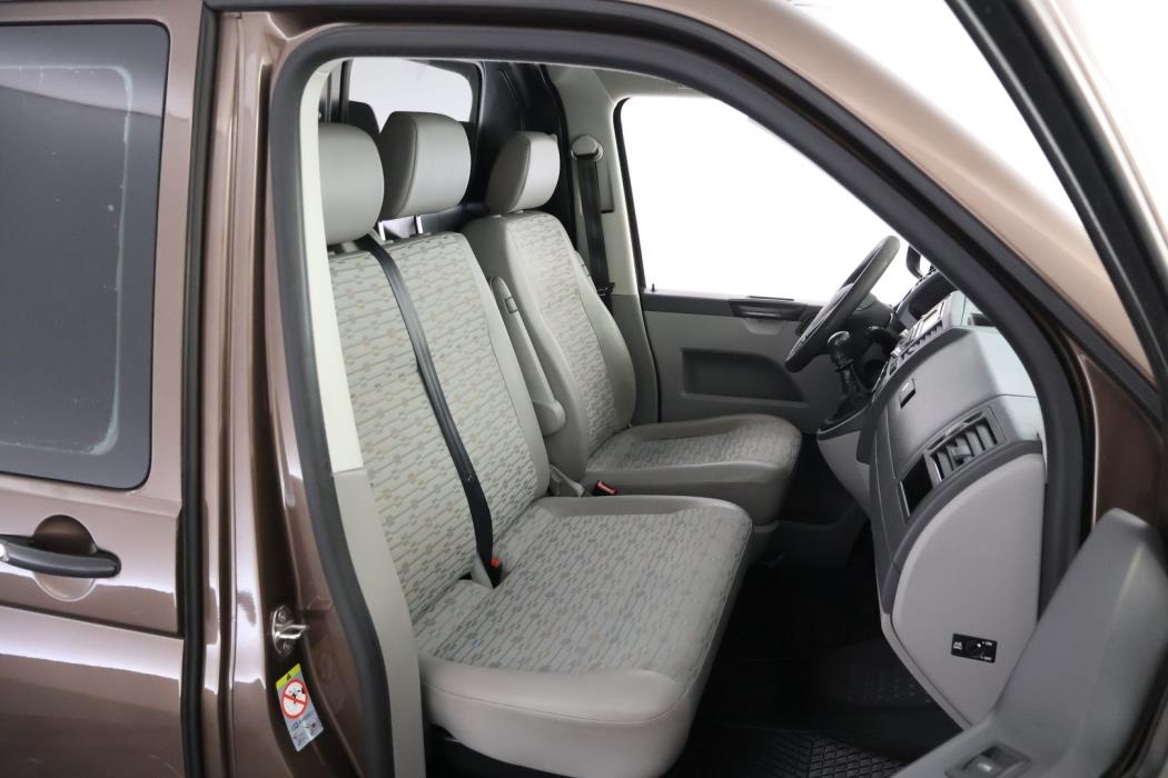 VOLKSWAGEN Transporter 2012