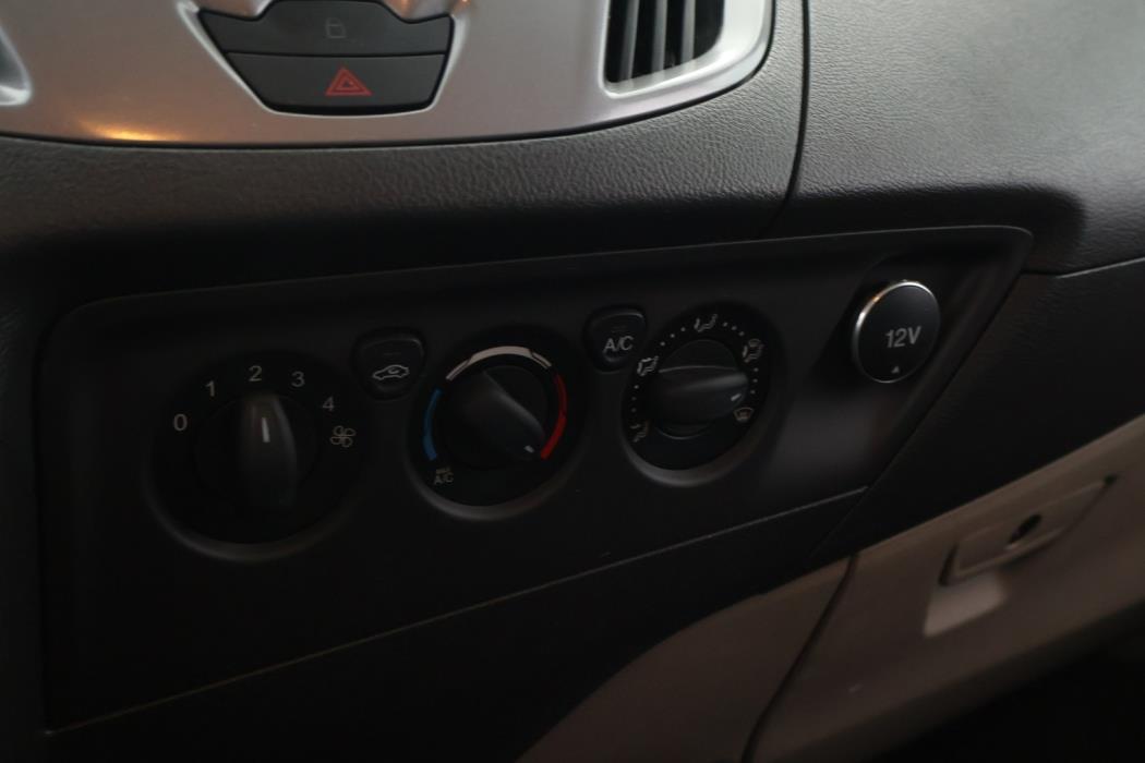 FORD Tourneo Custom 2013