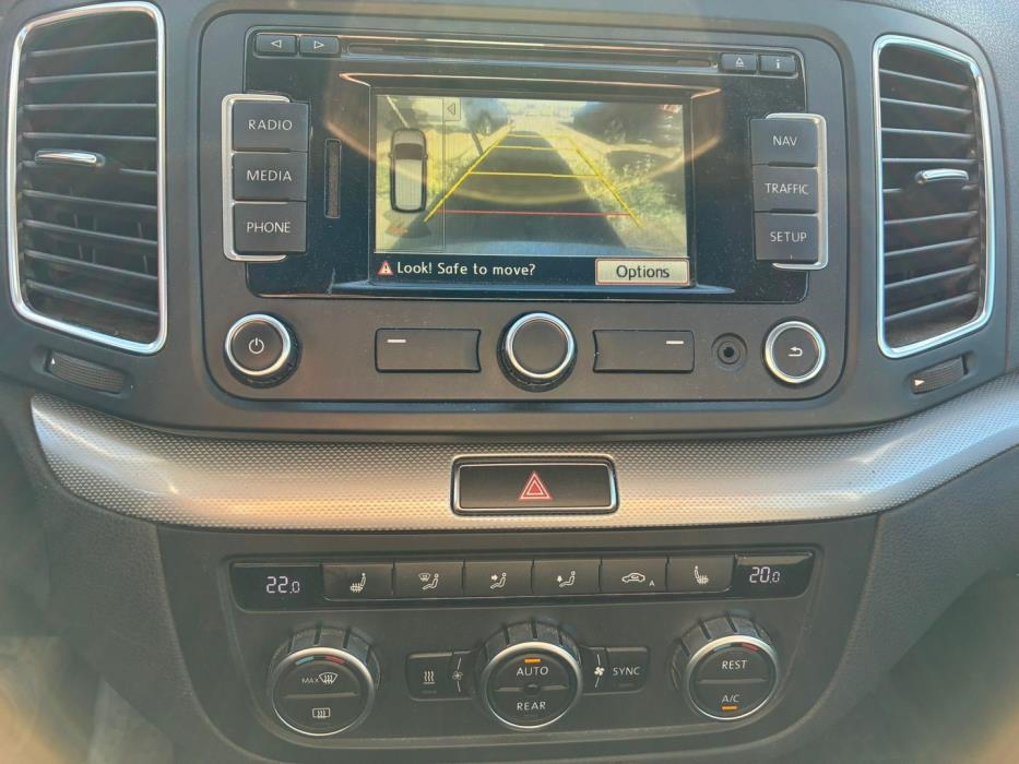 VOLKSWAGEN Sharan 2015