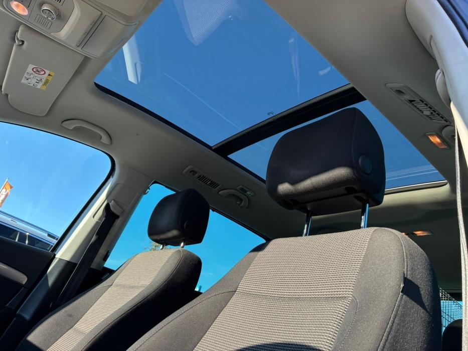 VOLKSWAGEN Sharan 2015