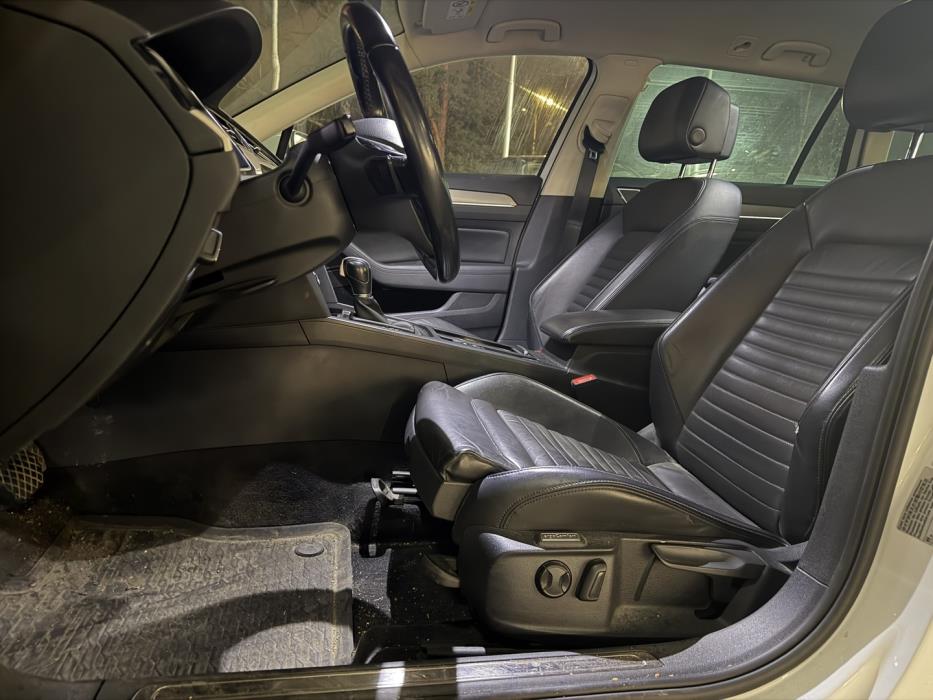 VOLKSWAGEN Passat 2018