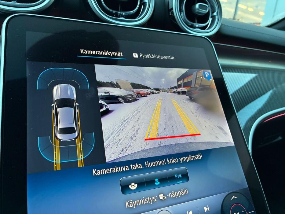 MERCEDES-BENZ C 2023