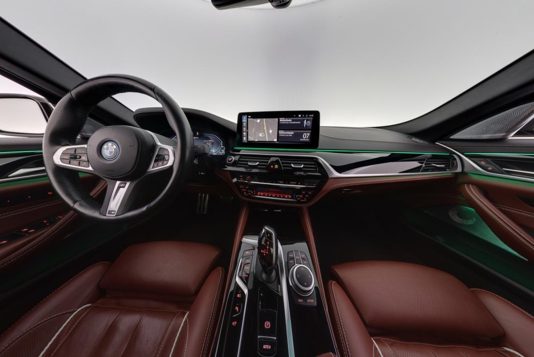 BMW 545 2022