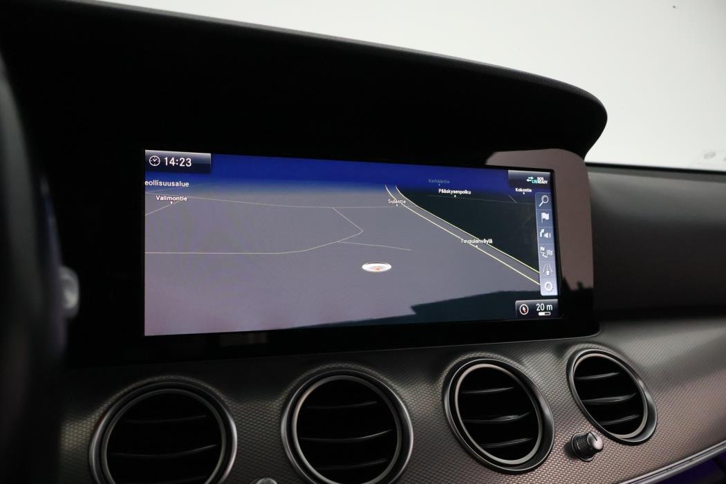 MERCEDES-BENZ E 2019