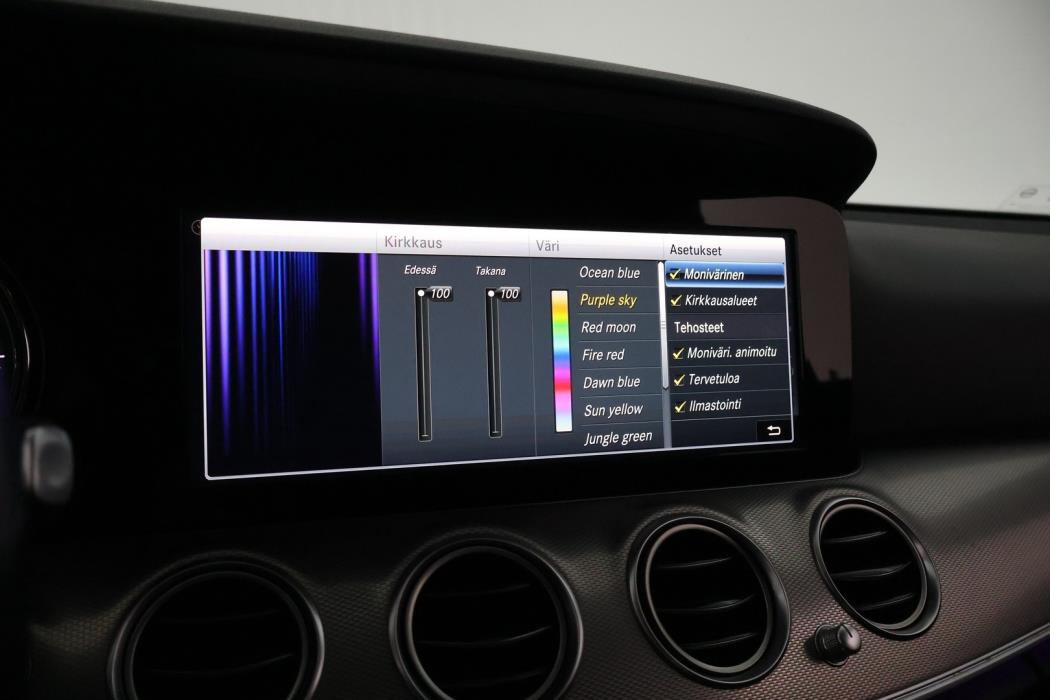 MERCEDES-BENZ E 2019