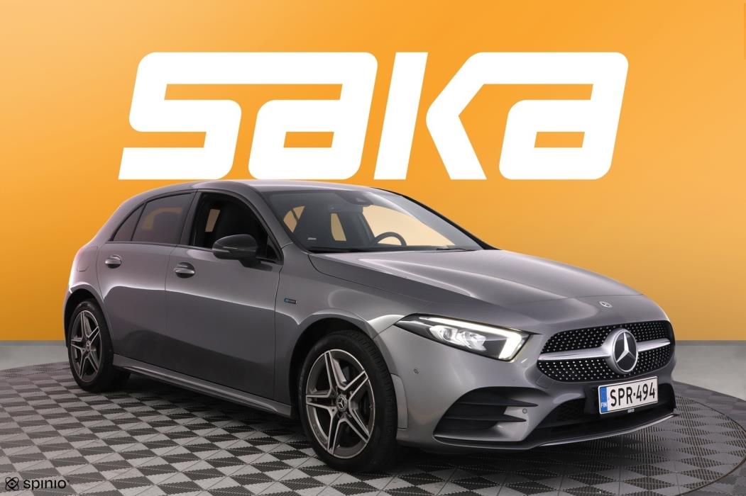 MERCEDES-BENZ A 2021