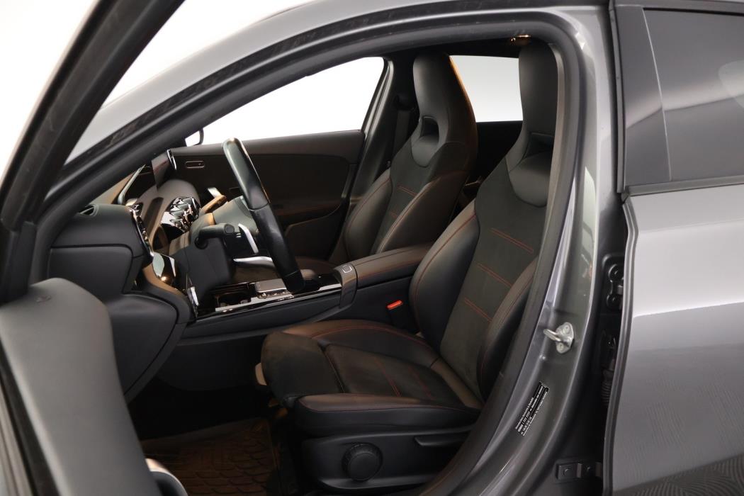 MERCEDES-BENZ A 2021