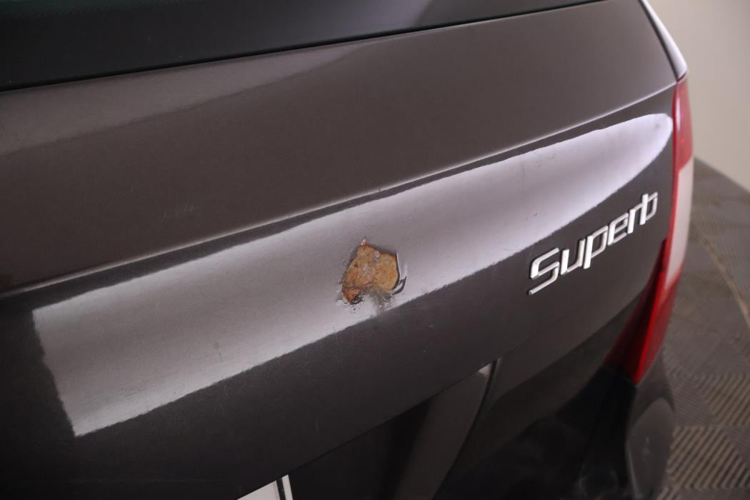 SKODA Superb 2010