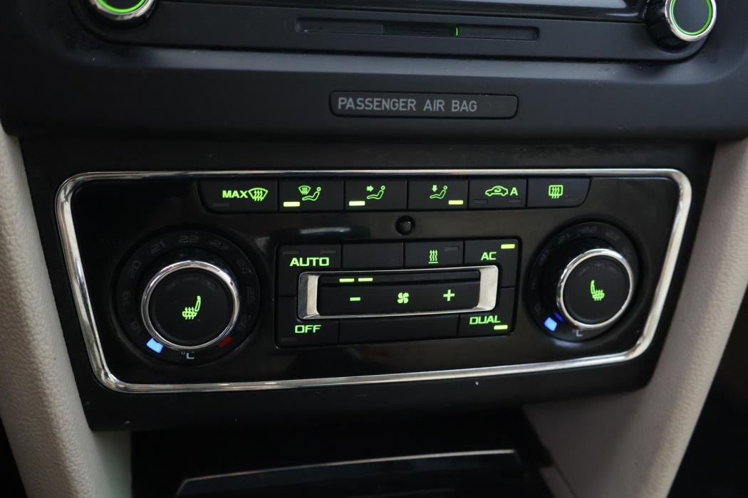 SKODA Superb 2010