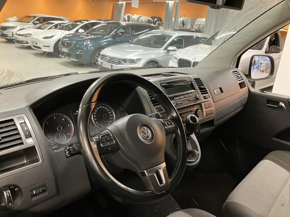 VOLKSWAGEN Caravelle 2015