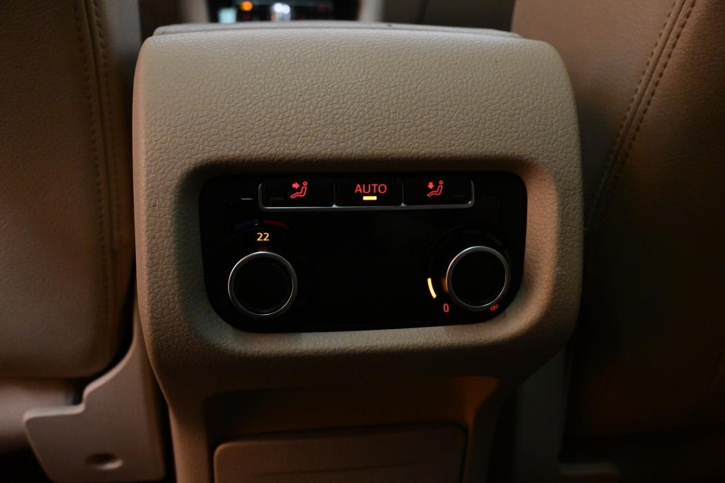 VOLKSWAGEN Sharan 2013