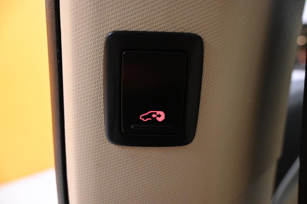 VOLKSWAGEN Sharan 2013