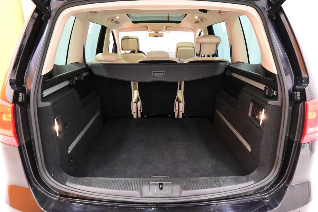 VOLKSWAGEN Sharan 2013