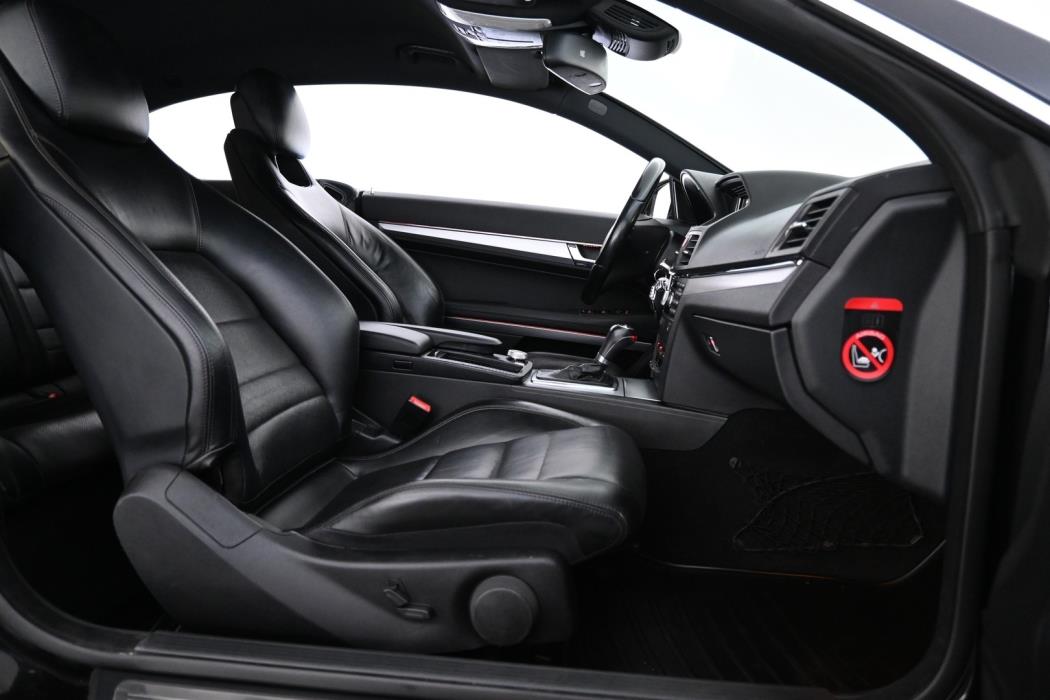 MERCEDES-BENZ E 2011