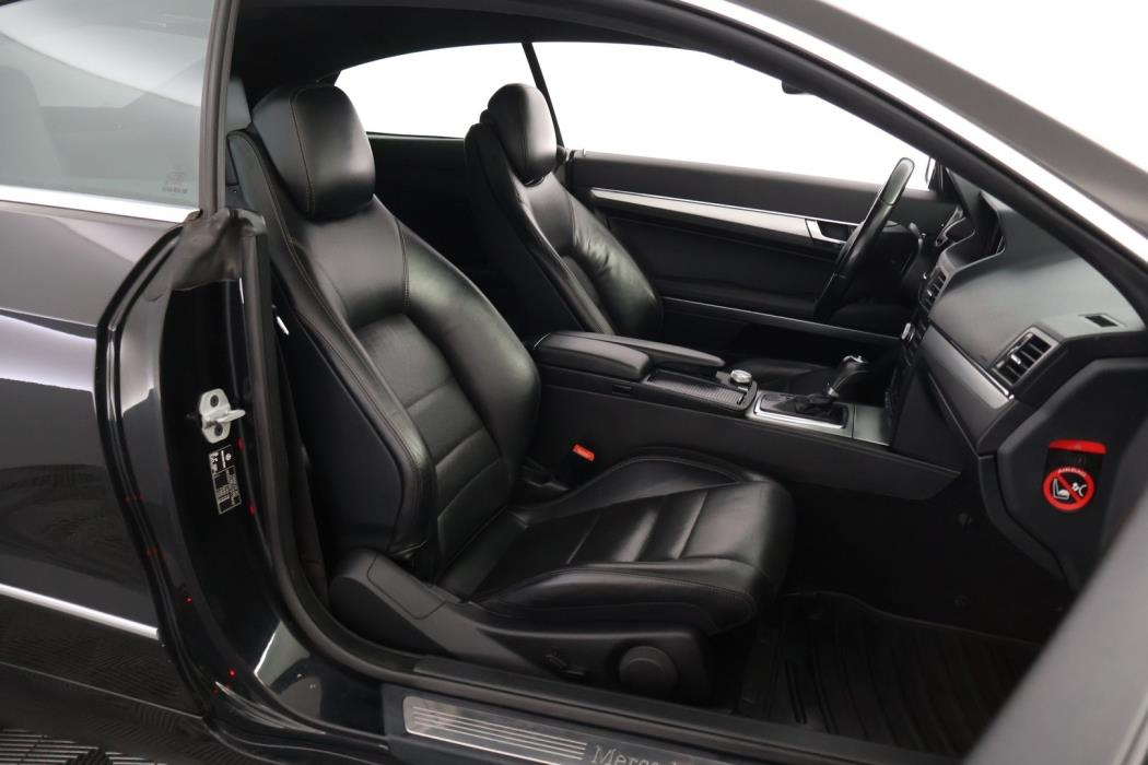 MERCEDES-BENZ E 2011