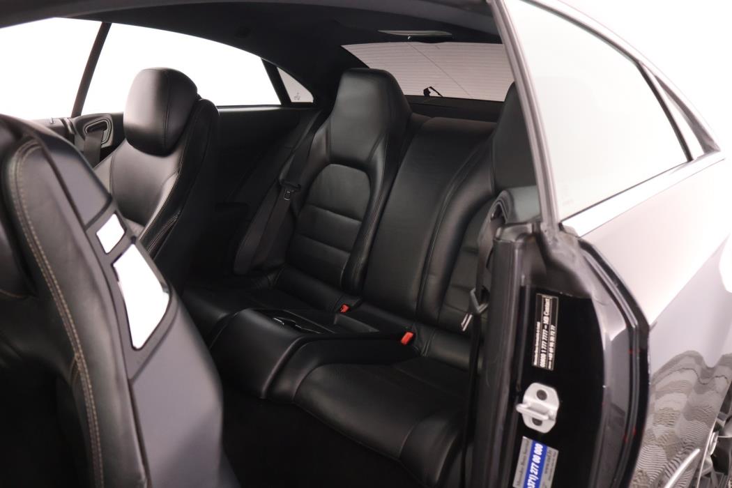 MERCEDES-BENZ E 2011