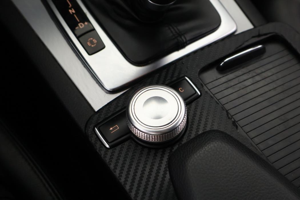 MERCEDES-BENZ E 2011