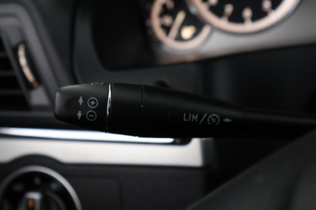 MERCEDES-BENZ E 2011