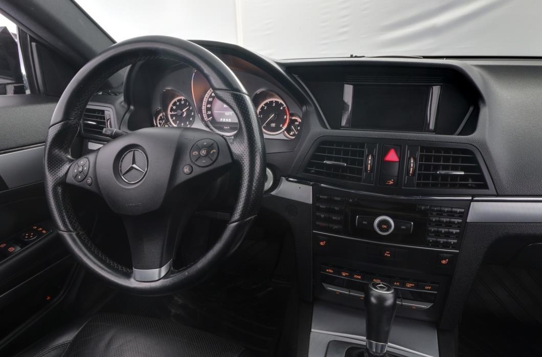 MERCEDES-BENZ E 2011