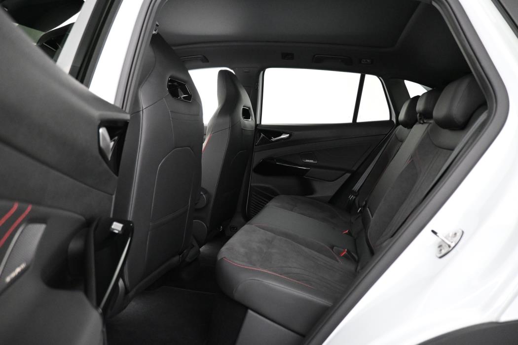 VOLKSWAGEN ID.4 2025